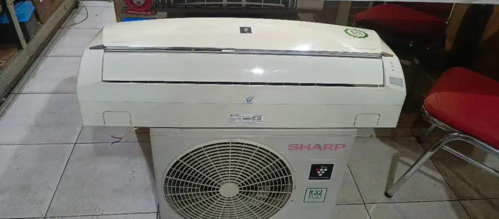 AC split merk Sharp 1 PK dingin bagus bergaransi