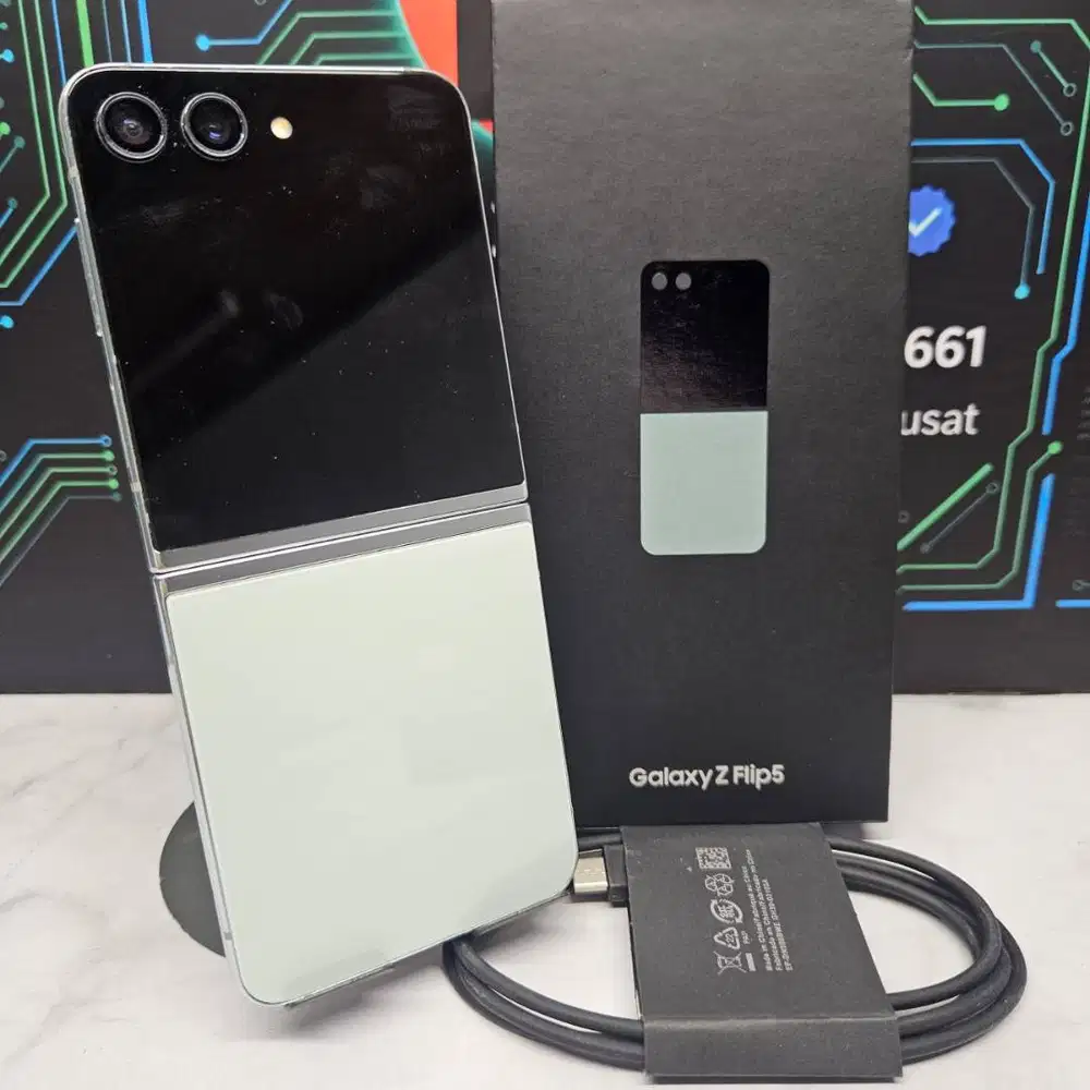 Samsung Galaxy Z Flip 5 SEIN Resmi 8/512GB Fullset Mulus No Minus