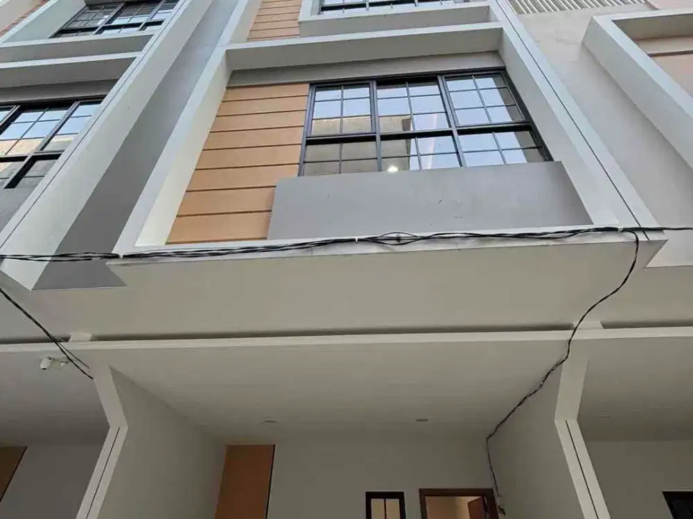 Dijual Rumah baru 3 lt di Townhouse Duri Kepa Brand New 4,5 x 12,8 m2 Shm hadap Timur, ada 3 kt 3 km, siap huni!! Carport 1 mobil, Ayo survey yuk, nego yuk!!