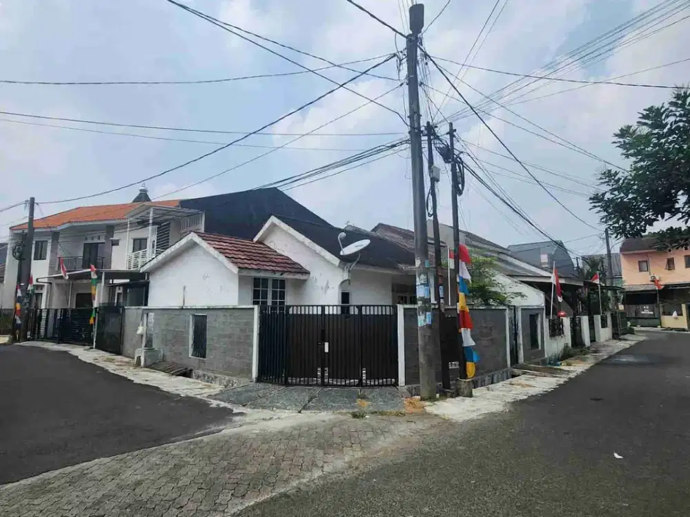 Rumah Hoek Luas Harga Murah di Griya Loka BSD