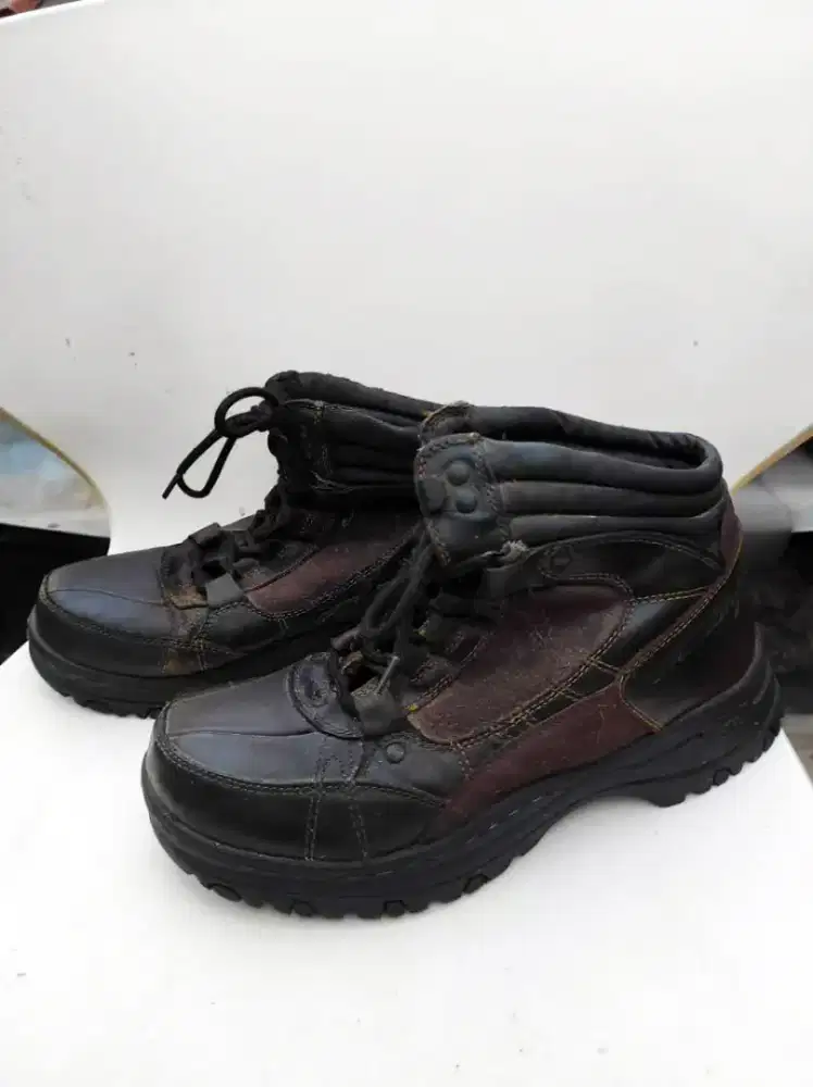 Mustang Hiking Shoes Black Brown