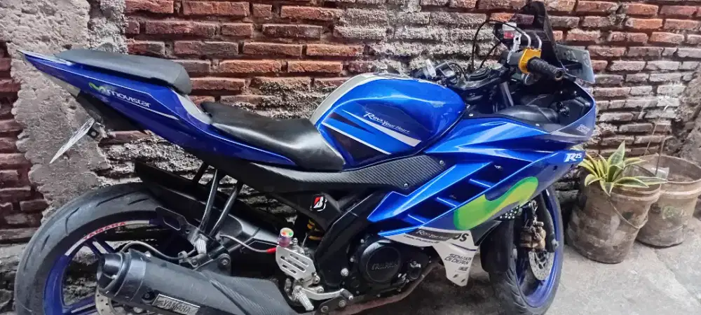 Barangkali laku R15 v2