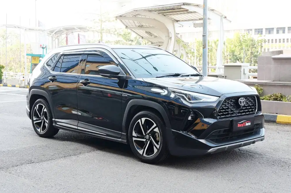 Low Km Toyota Yaris Cross GR Hybrid TSS 2023