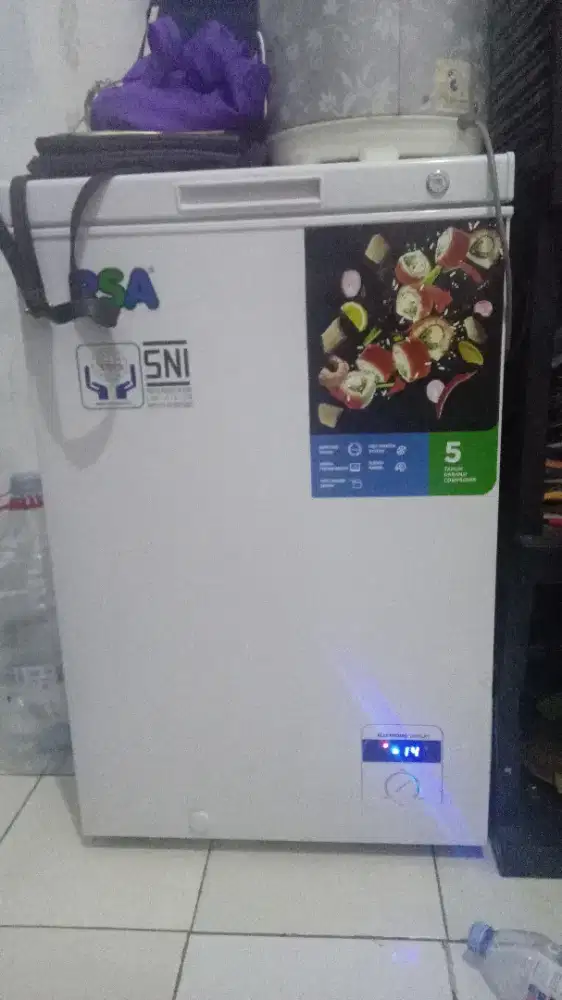 Frezer 1 liter baru beli 3 bulan.no minus