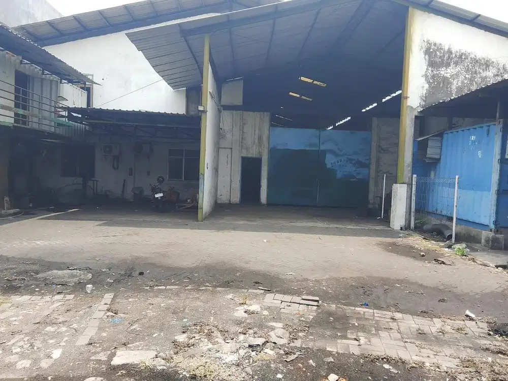 DIJUAL MURAH GUDANG LUAS DI RAYA SEMEMI SURABAYA! DEKAT AREA CITRALAND