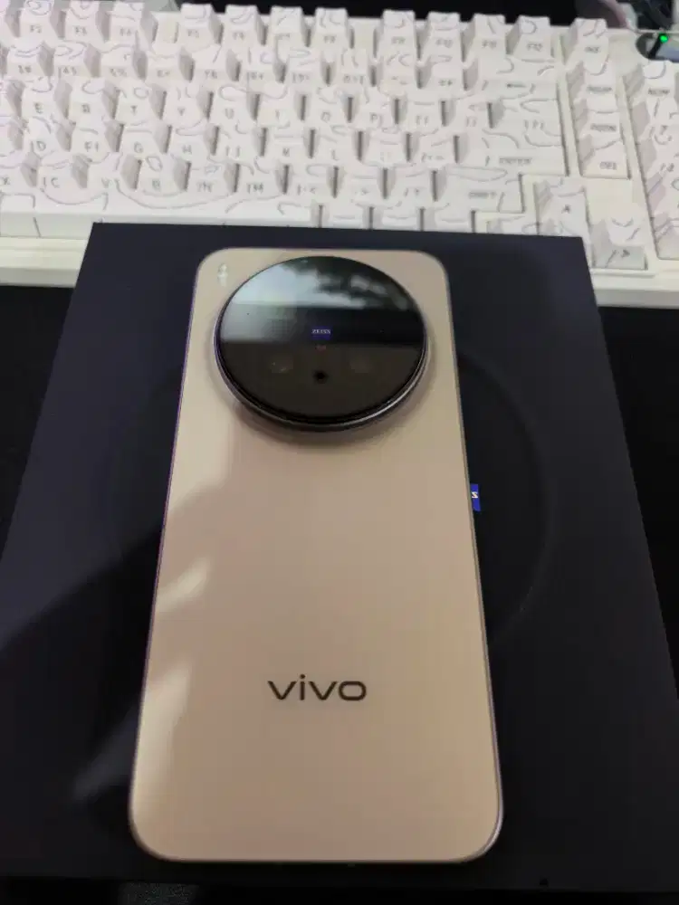 VIVO X300 PRO WARNA BROWN RAM 16/512GB