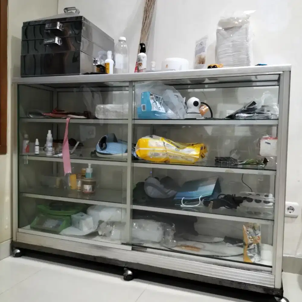 DIJUAL ETALASE KACA EX DAGANG