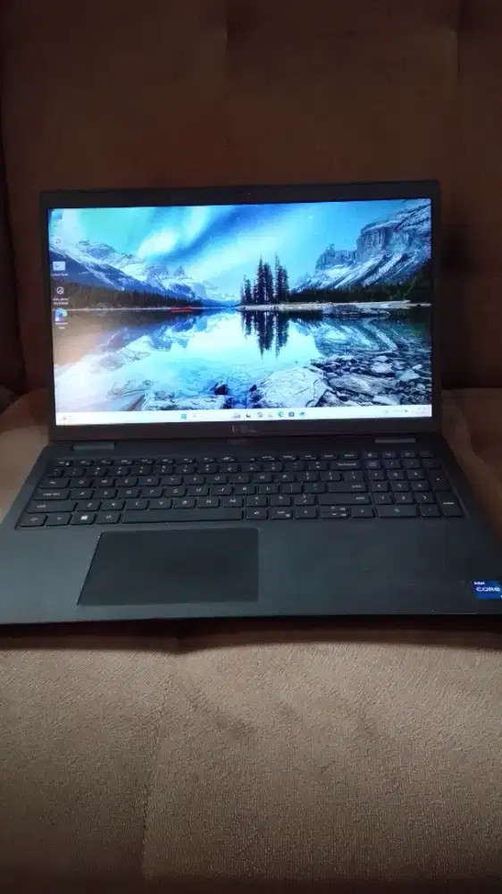 Laptop Dell Latitude 3520 Core i7 gen 11th