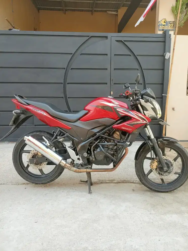 Honda CB150r 2013