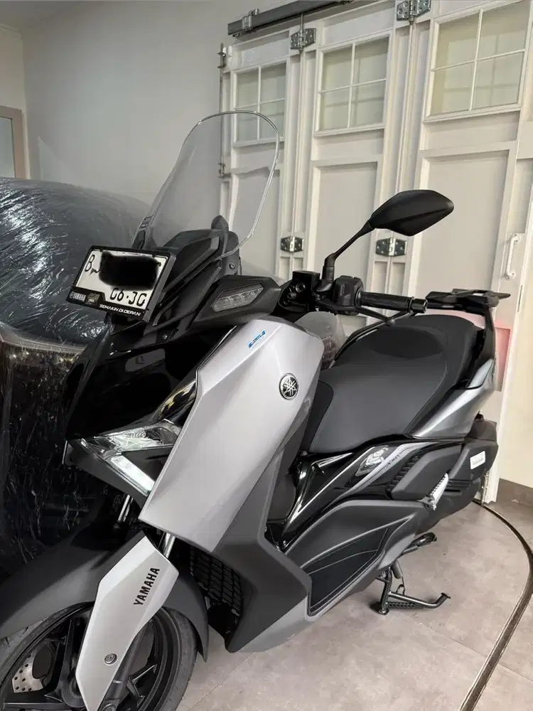 Yamaha XMAX 250 Connected - Elixir Dark Silver - 2025