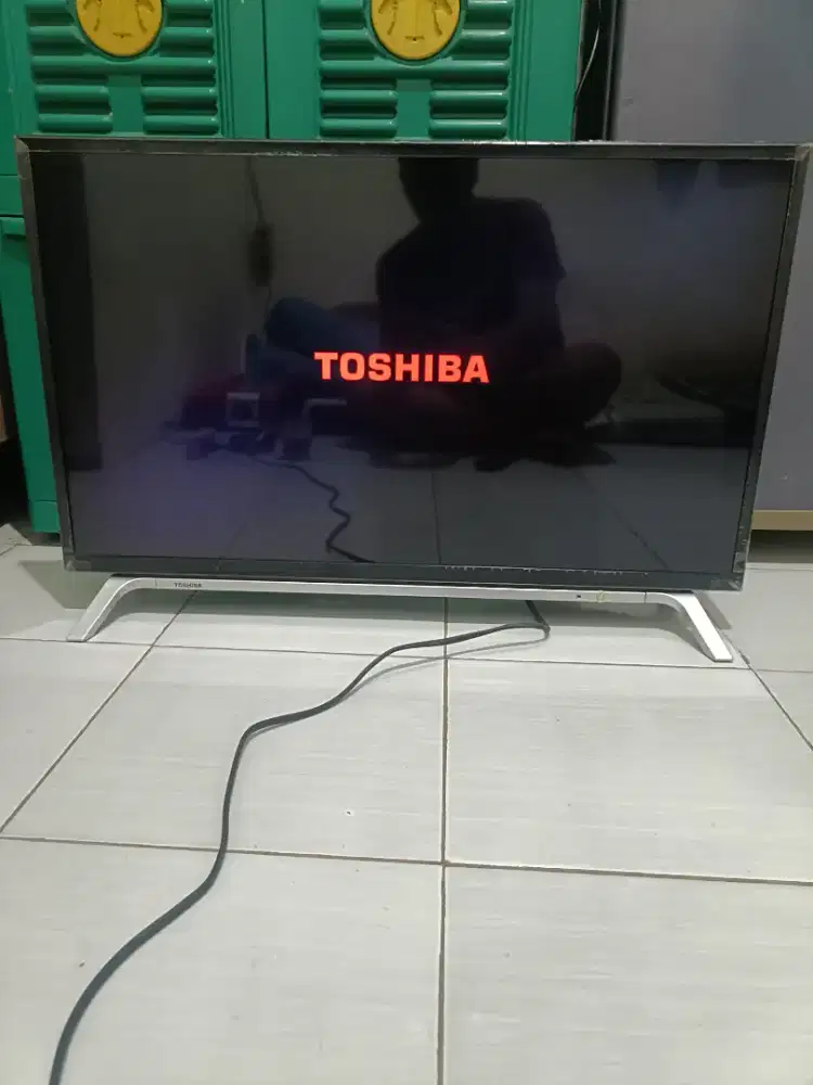 Toshiba smart 32ich mulus seperti baru