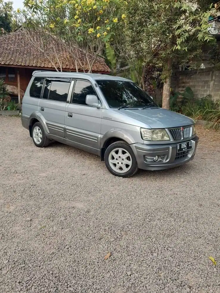 Mitsubishi Kuda 2002 Bensin