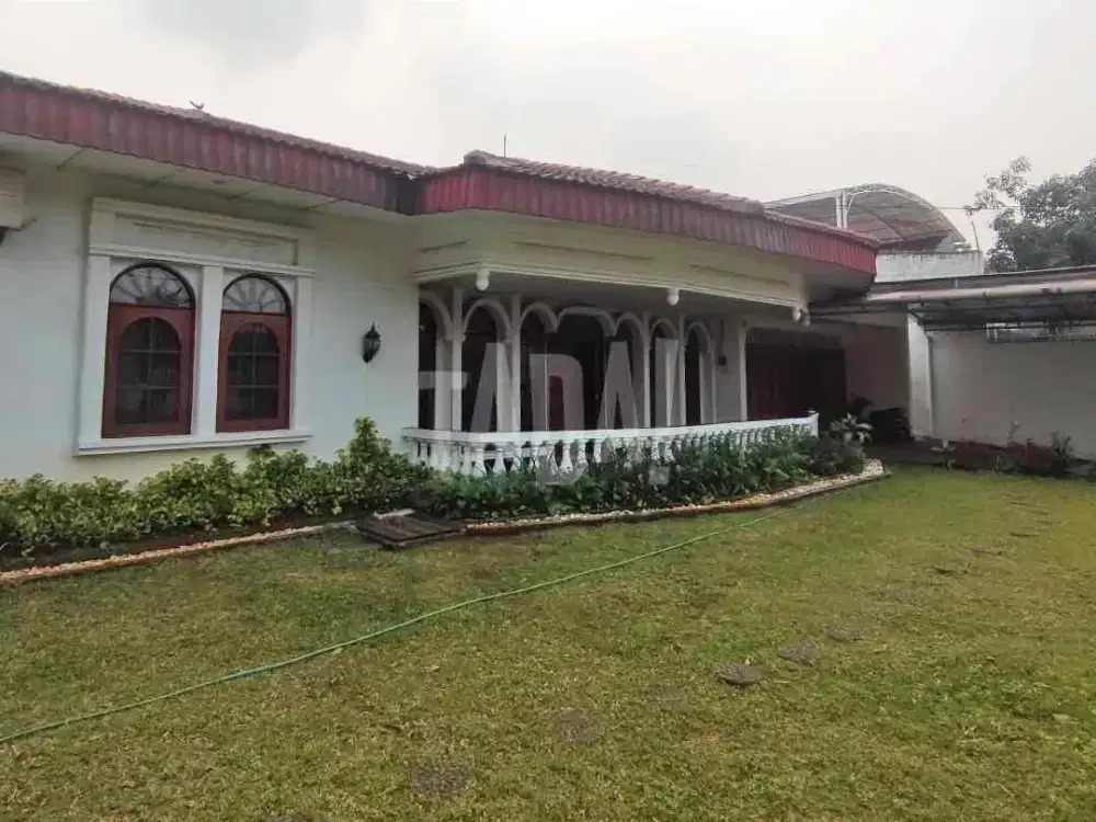 Rumah di jln saidi Cipete Kebayoran Baru Jakarta Selatan