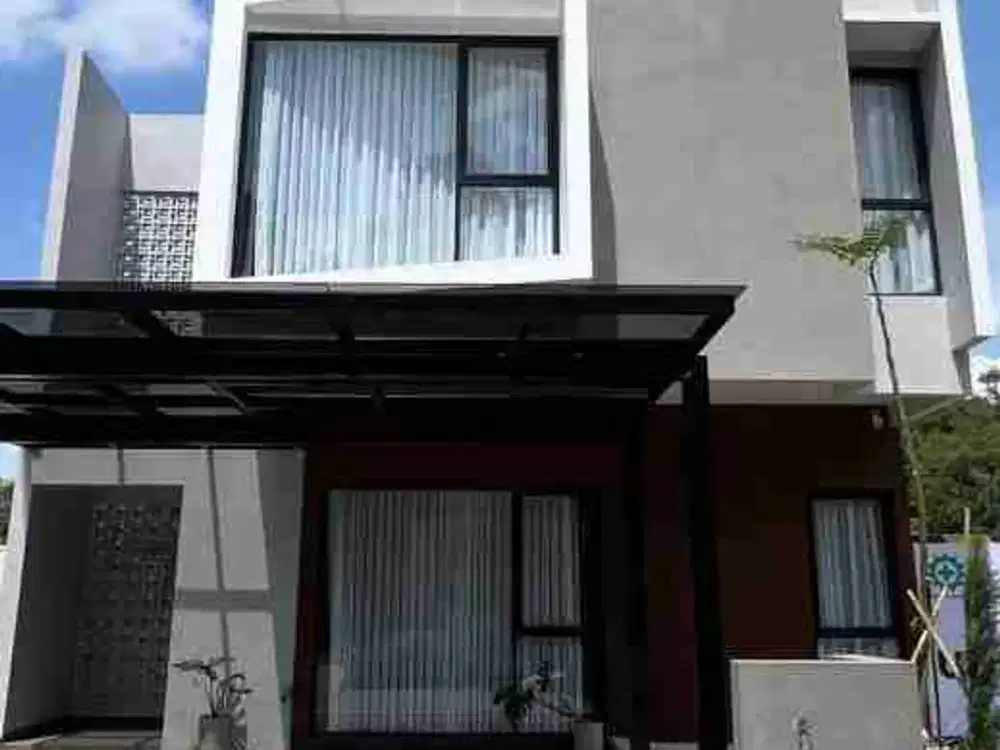 Rumah Mewah Nuansa Villa Asri Strategis di Dago, Kota Bandung