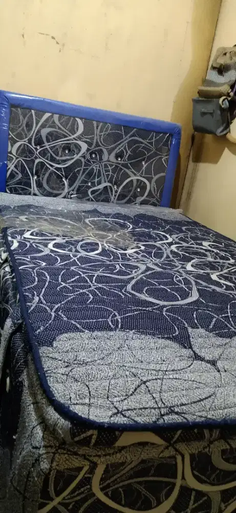 Dijual  Tempat Tidur Lajang Merek OLYMPIC