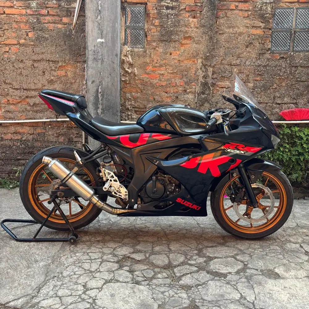 Gsx r 2017 plat B dki
