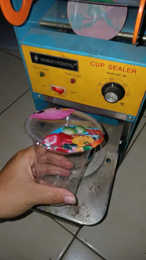 Dijual cepat mesin cup Sealer merk double thunders