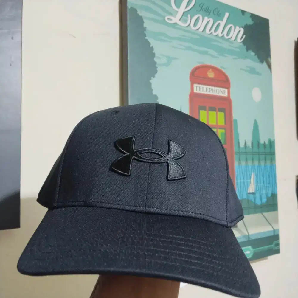 Topi under armour