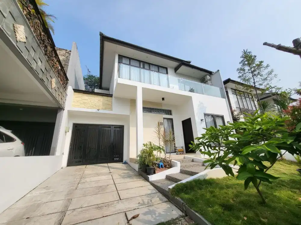 Dijual Rumah Full Furnished dengan Kolam Renang di Cluster The Atmosphere Sentul Bogor