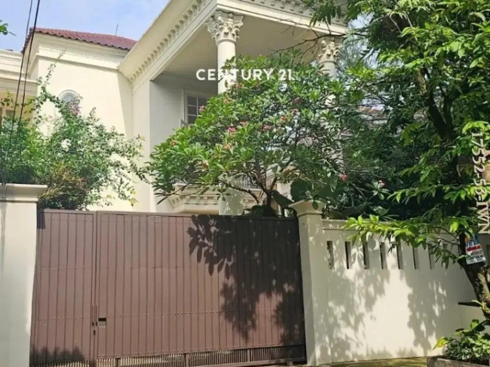Disewakan Rumah Mewah Dengan Desain European Classic Di Kemang