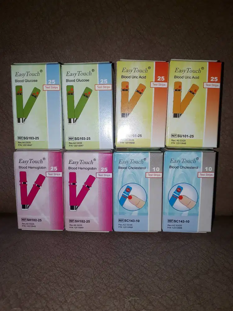 ET Blood Glucose 1 box isi 25 test strips.