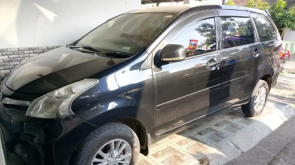 Xenia R Deluxe 1.3 manual 2012