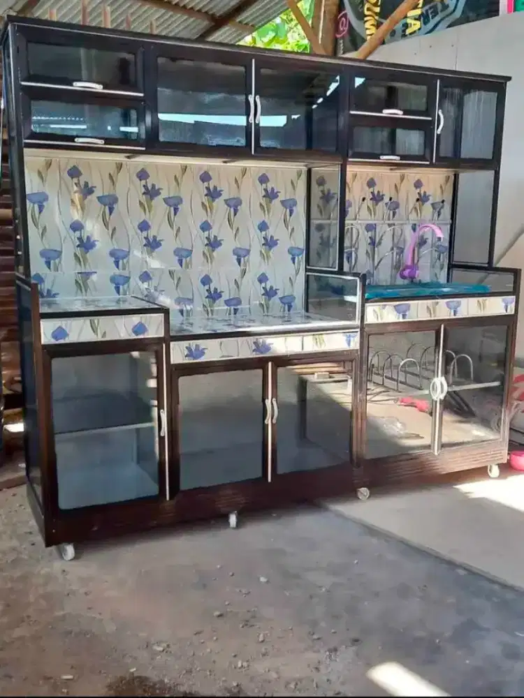 Meja kompor aluminium dan wastafel
