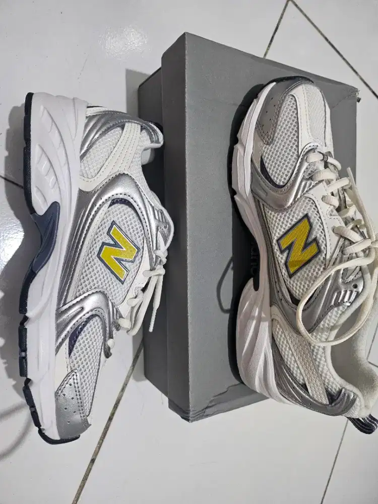 Sepatu New Balance 530 size 40.5