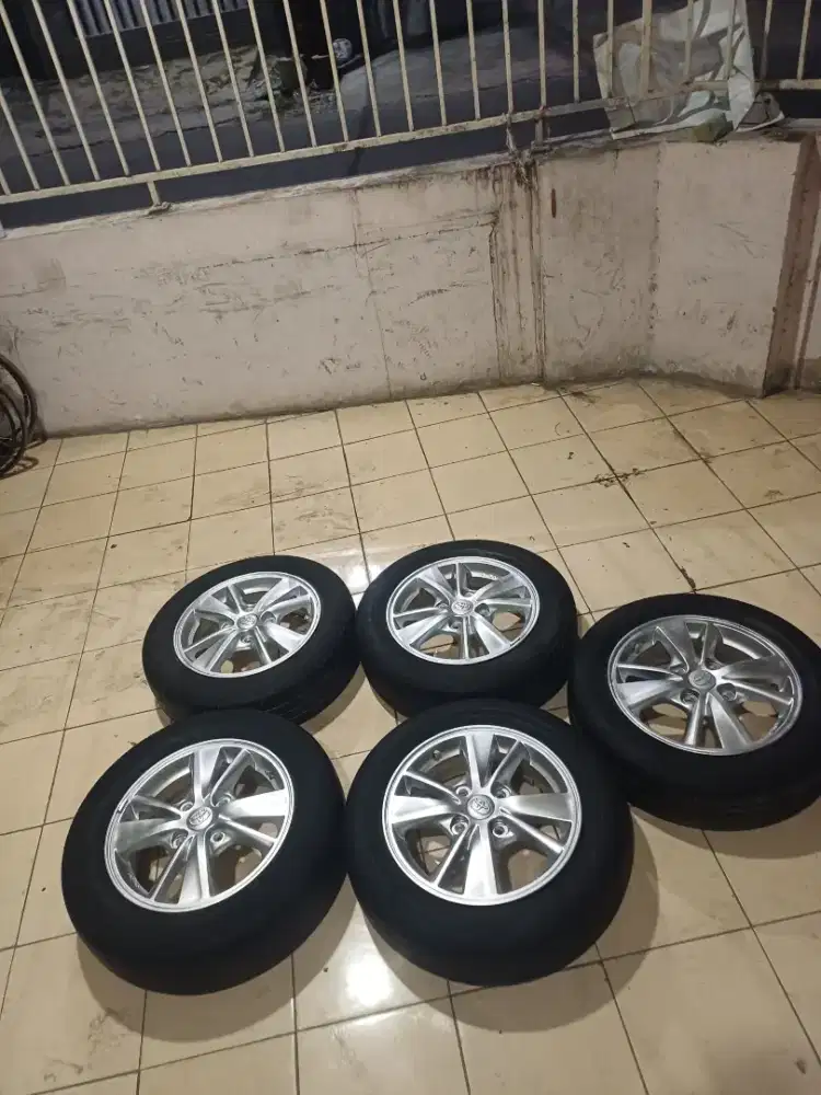 Velg OEM/asli avanza veloz komplit 5pcs bisa TT no BT