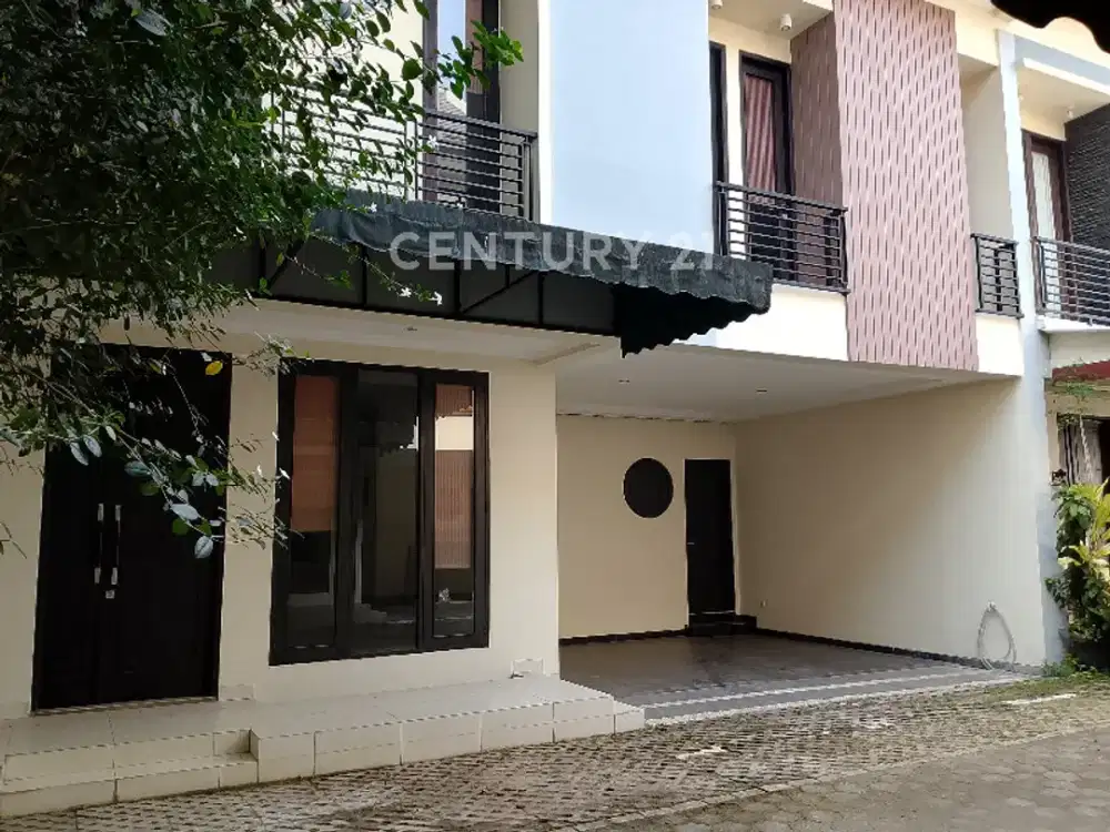 Rumah Dalam Townhouse 3 Lantai Ragunan Jakarta Selatan