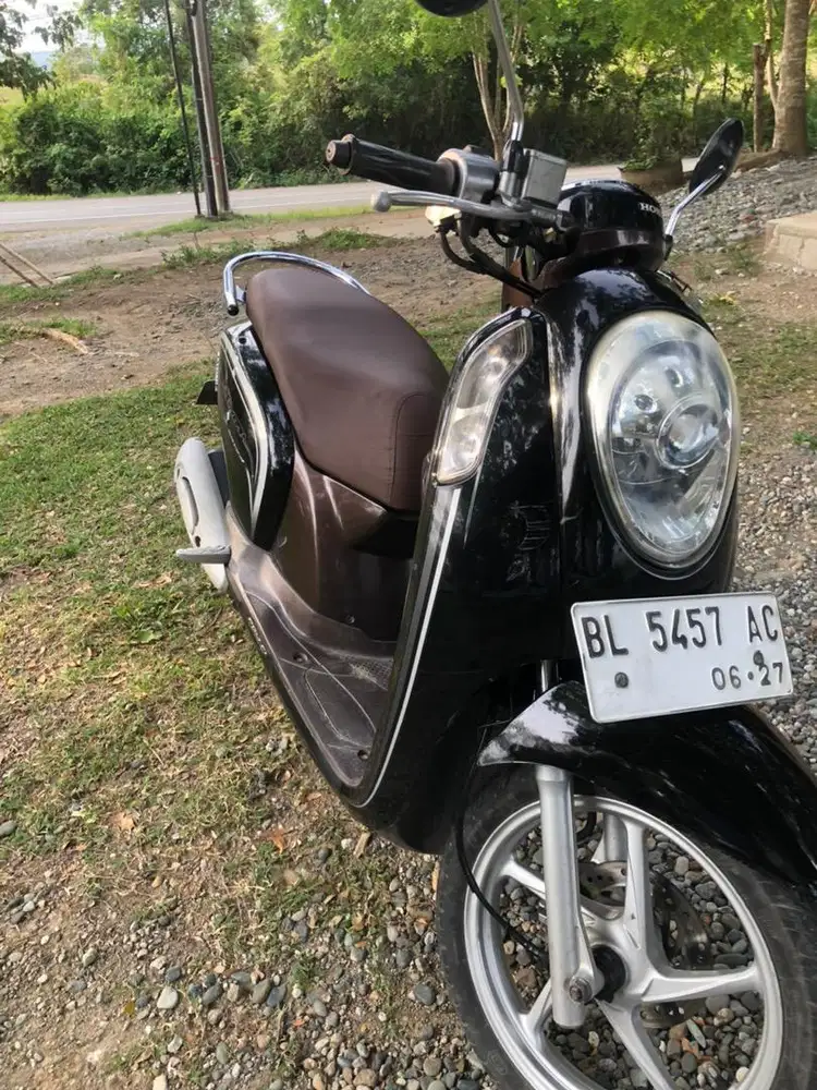 Scoopy 2015 stater halus kondisi mesin halus terawat kondisi istimewa