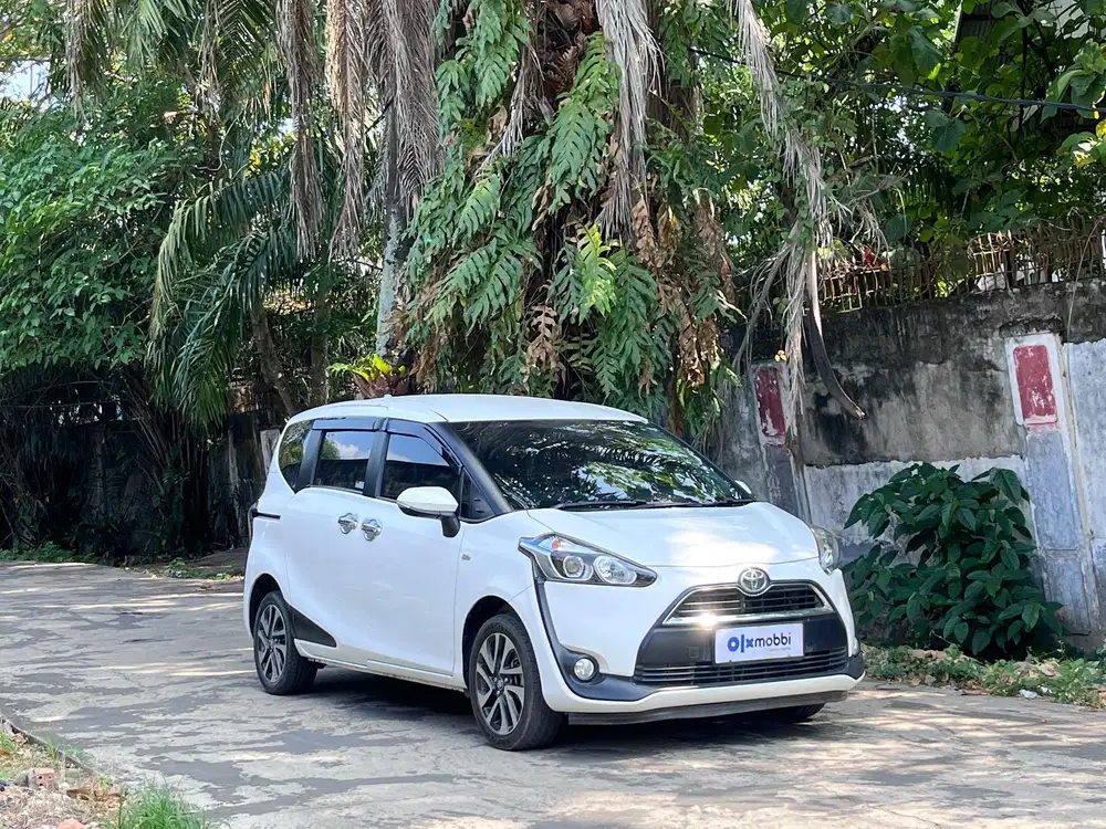 Sienta 1.5 V MT 2018