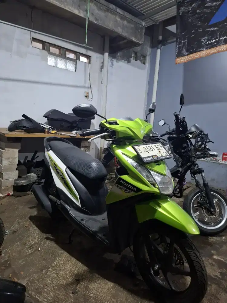 Jual Beat 2013, warna hijau