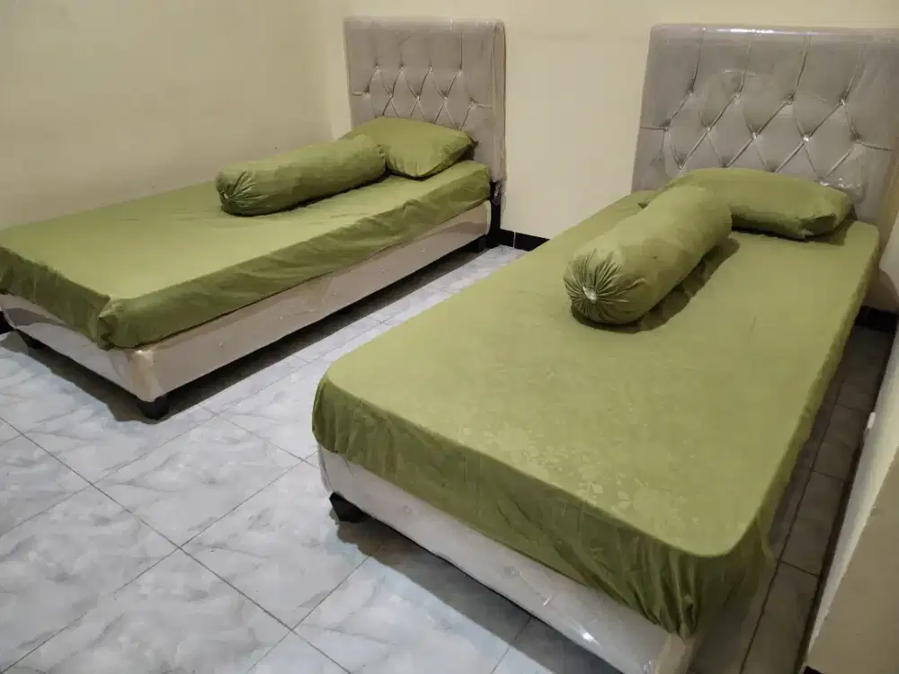 Bed dan dipan + sprai
