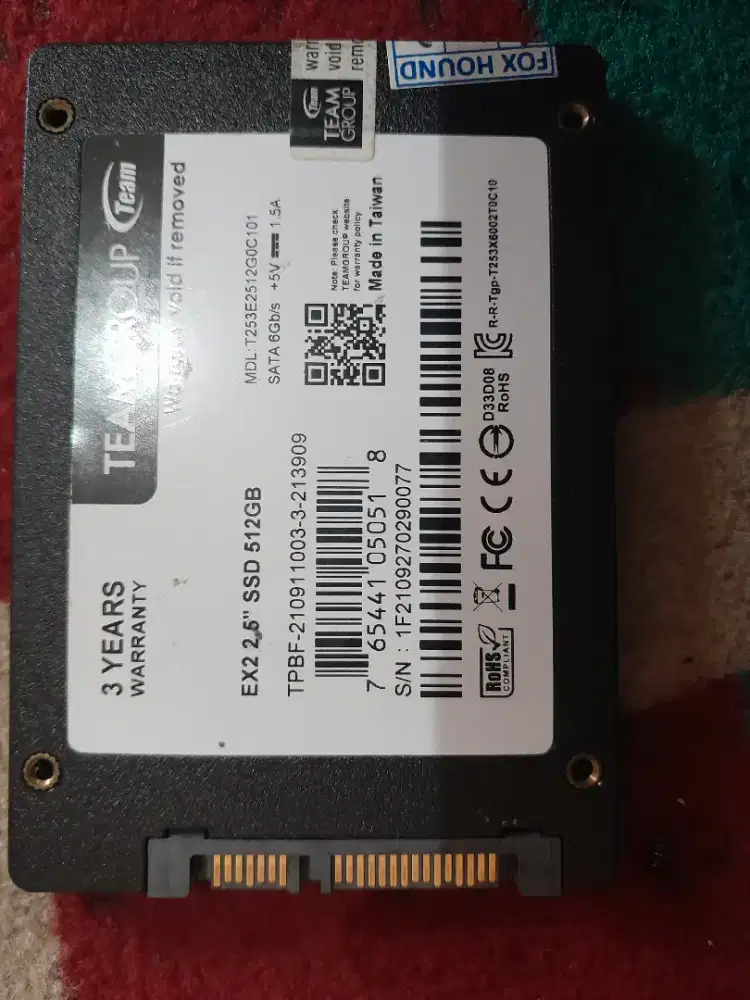 SSD 512 dan RAM DDR3 4 GB