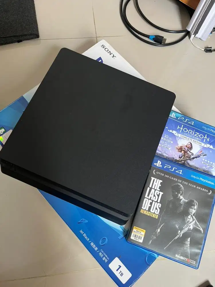 PS4 Slim CUH-2218B FW 12