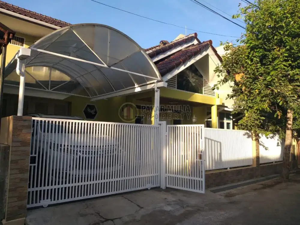 Rumah Besar Bagus Terawat Antapani Lingkungan Asri