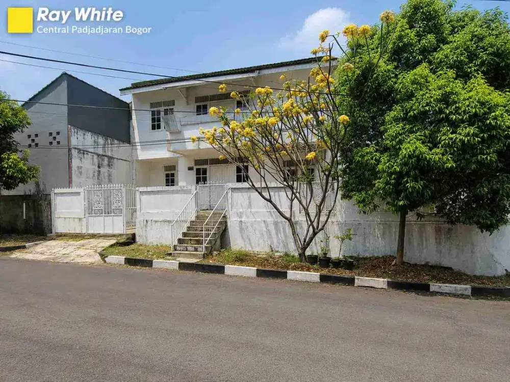 Rumah SHM 2 Lantai Di Duta Pakuan Bogor Tengah