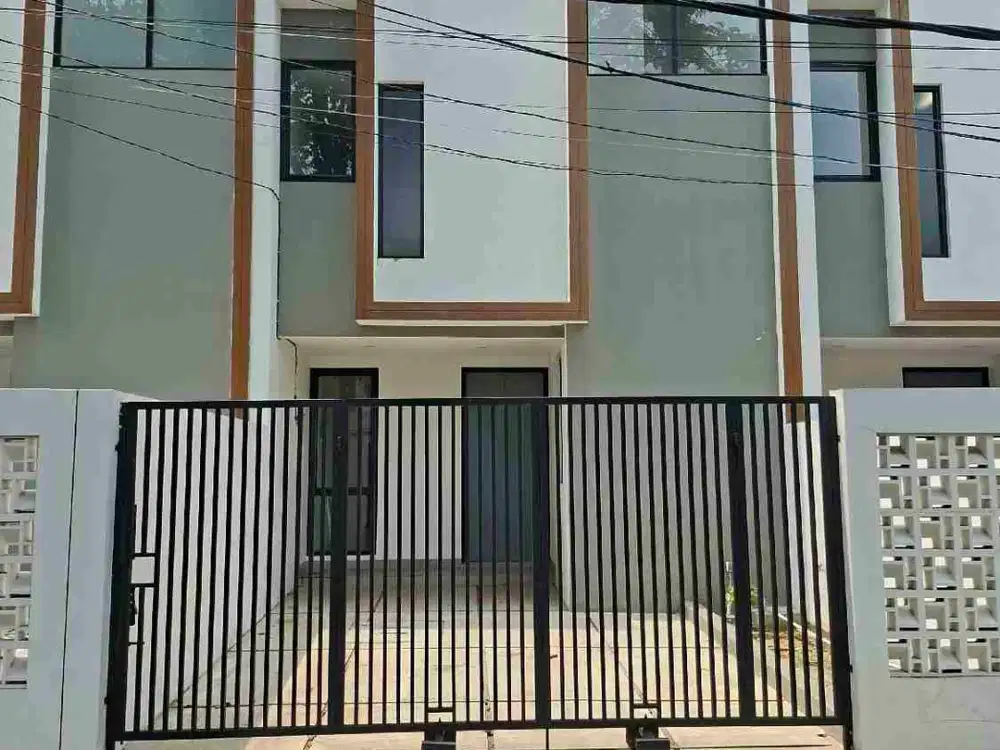 Disewakan rumah baru Citra garden  2, 3 lantai, 3+1 kt, 3+1 km, shm