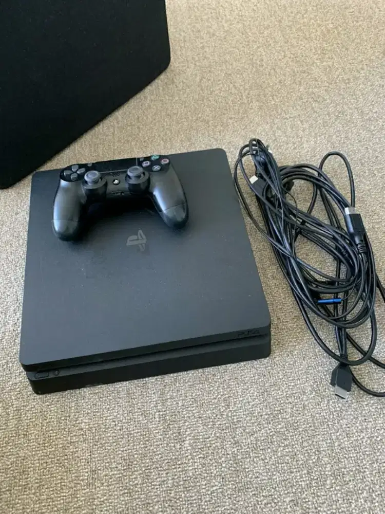 playstation 4 slim