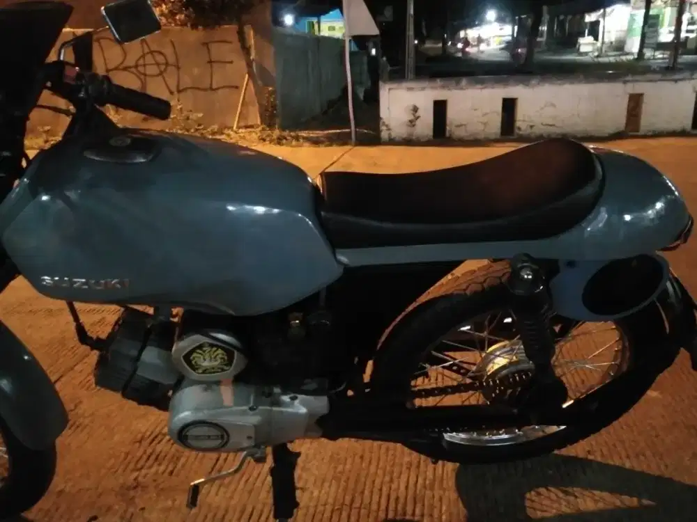 Suzuki A100, built up