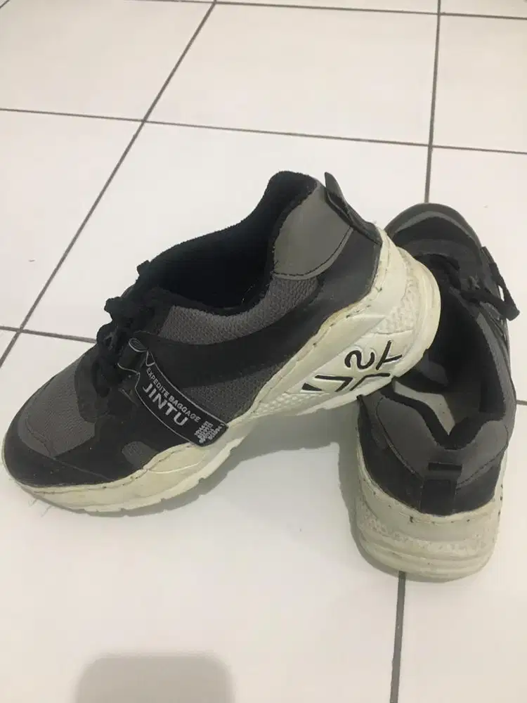 Sepatu pria size 40/41