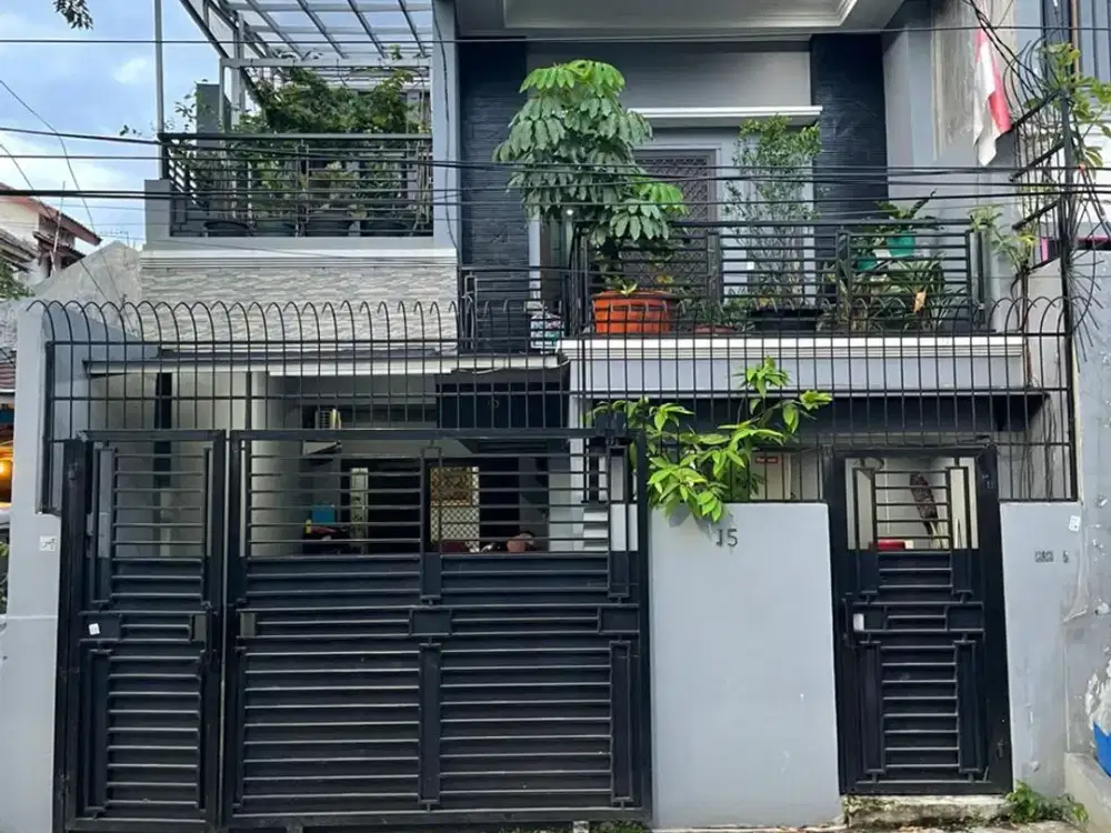 Rumah Murah Strategis 3 Lantai di Sunter Jaya Komplek DKI