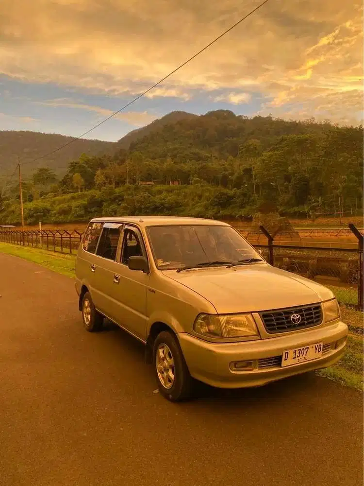 Toyota Kijang 2001 Bensin