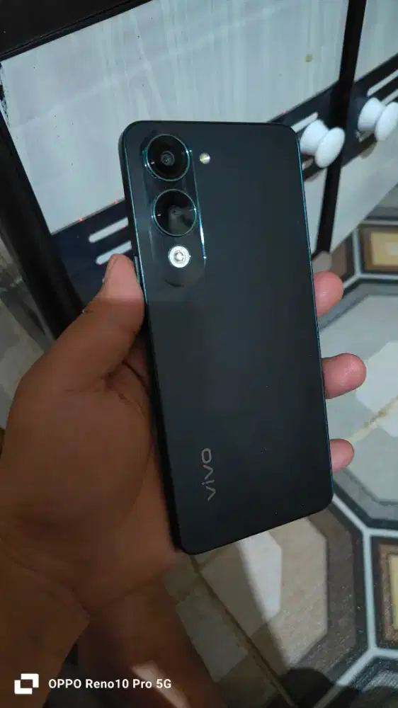 Dijual Vivo y04 kelengkapan hp aja harga 1,150 mulus no minus