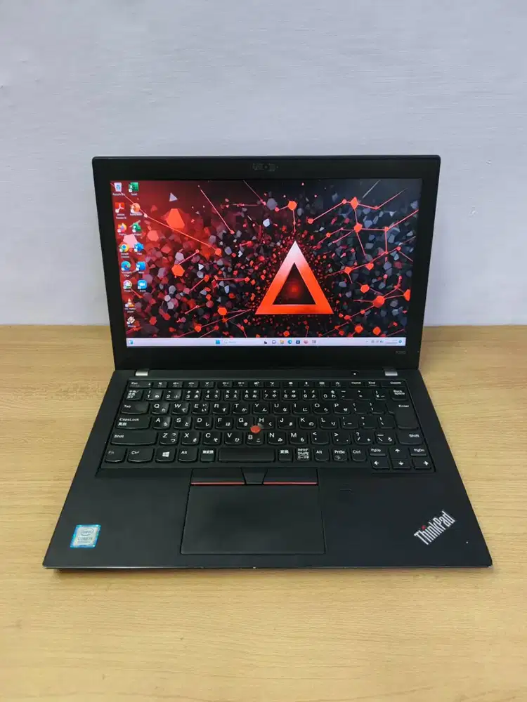 Lenovo Thinkpad x280 core i5 8250u gen 8th ram 8gb ssd 512gb 12.5