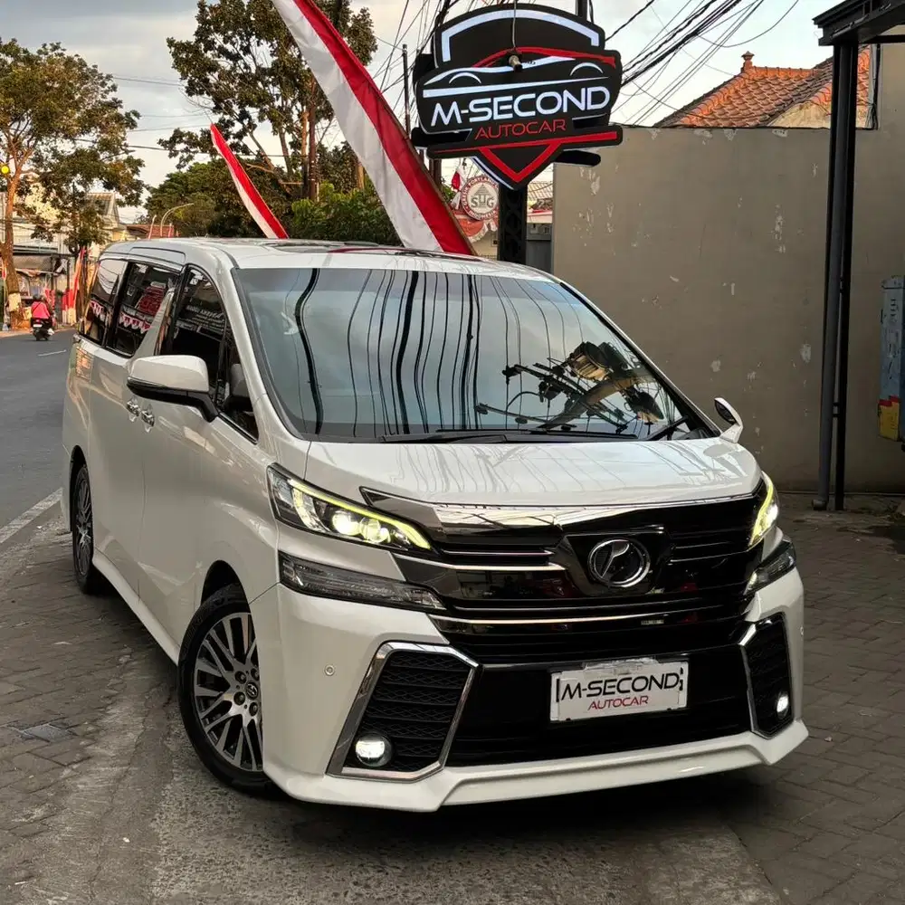 Toyota Vellfire ZG 2.5 AT 2015