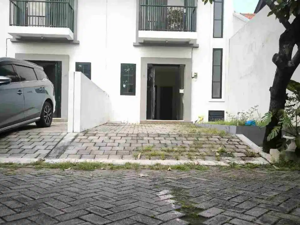 Disewakan Rumah Baru 2Lt Siap Huni Rungkut Surabaya Dekat Transmart&Yakaya Rungkut Surabaya Bisa Buat Hunian atau Kantor