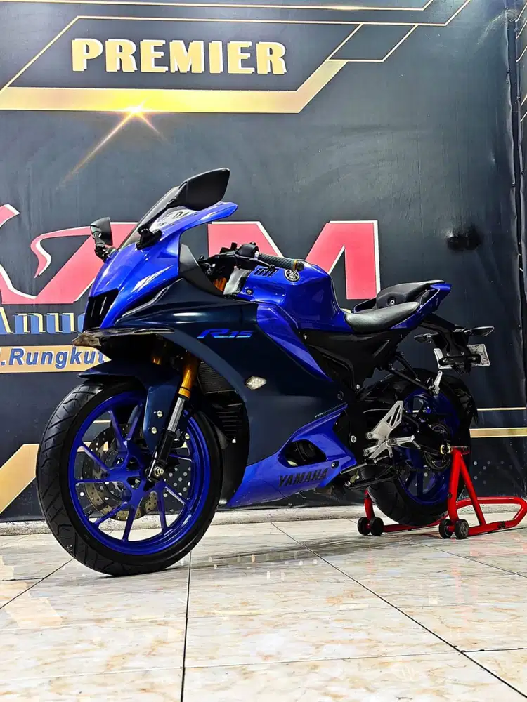 R15 V4 connected 2023 Blue glossy supermewah. Anugerah motor rungkut