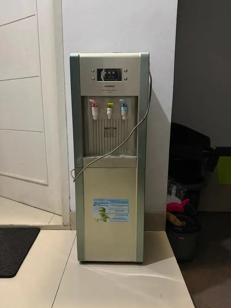 Dispenser merk Sanken